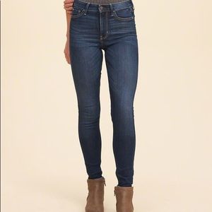Hollister super skinny dark wash jeans